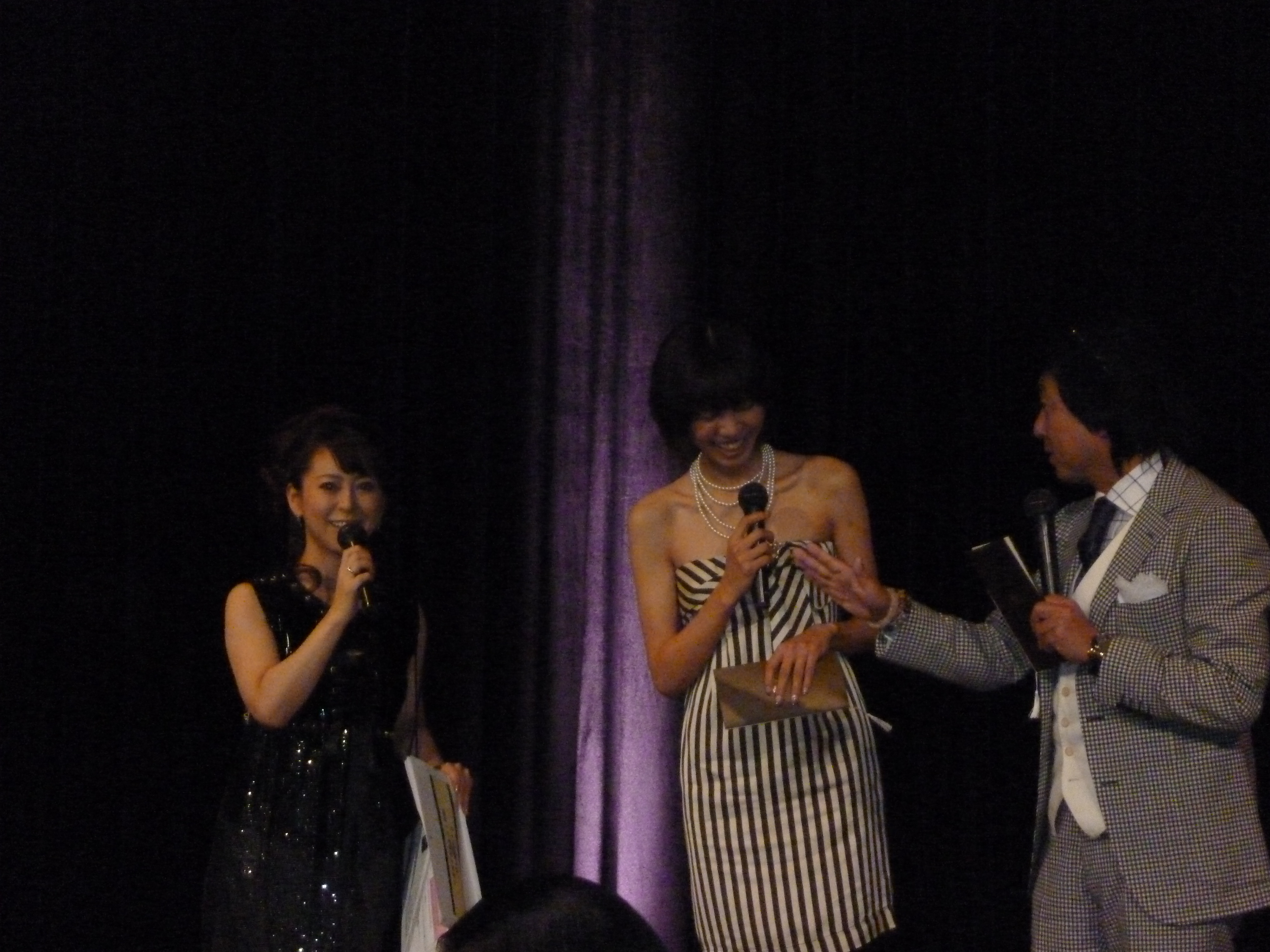 http://www.kurodaaimi.com/blog/P1000251.JPG